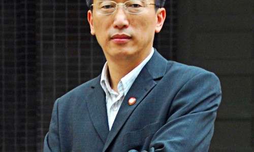 新生宝宝身上长了很多红点怎么办-权威新生宝宝身上有红色的块状平台,分享专业新生儿身上长红色的小疙瘩是怎么回事知识_新生宝宝身上长了很多红点网